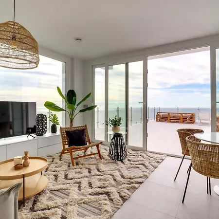 Apartment Bayview Hills, Luxury 2 Bedroom