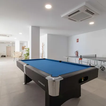 Bayview Hills, Luxury 2 Bedroom Apartment