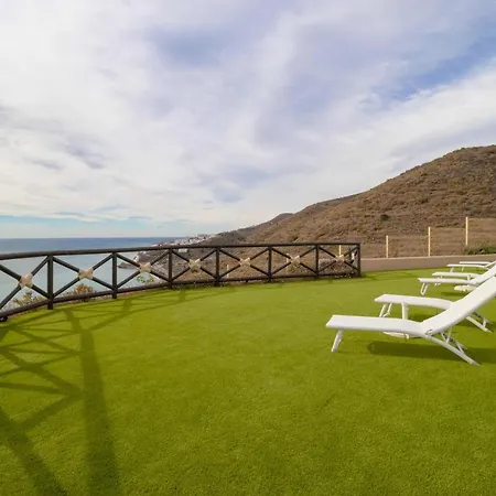 Bayview Hills, Luxury 2 Bedroom *
